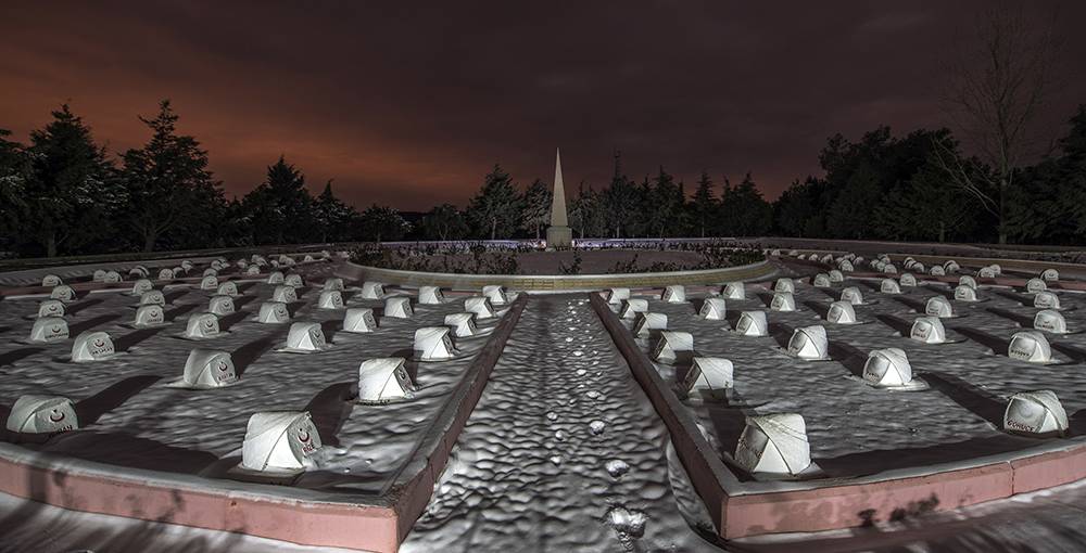 Çanakkale Şehitler Abidesi beyaza büründü 14