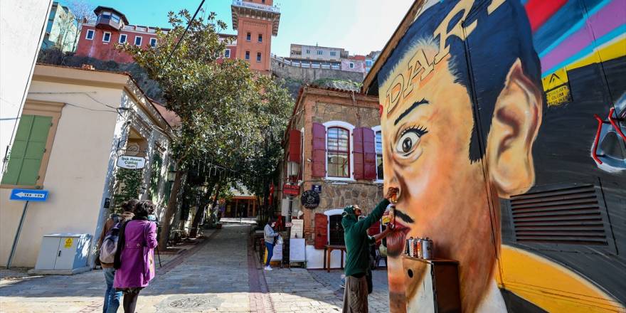 İzmir'de Dario Moreno'un doğumunun 100. yılı