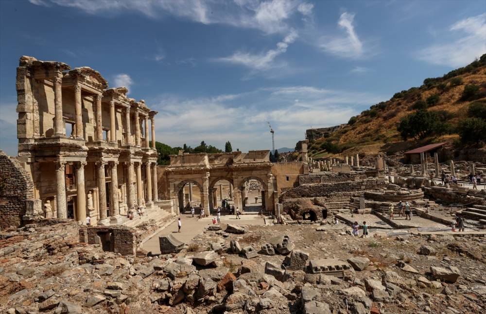 Efes Antik Kenti'nde ziyaretçi sayısı 7 ayda 340 bini aştı 6