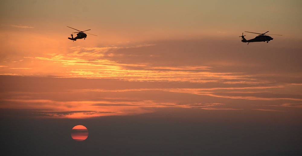 İzmir... 9 Eylül... Körfez... Akşam Güneşi... Gösteri Helikopterleri... 13