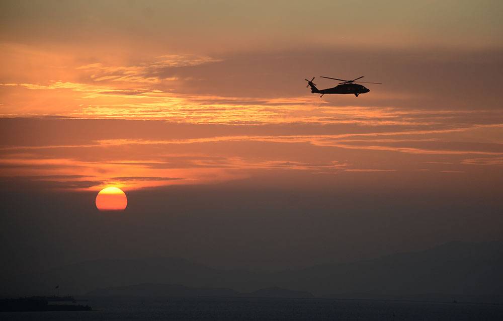 İzmir... 9 Eylül... Körfez... Akşam Güneşi... Gösteri Helikopterleri... 5