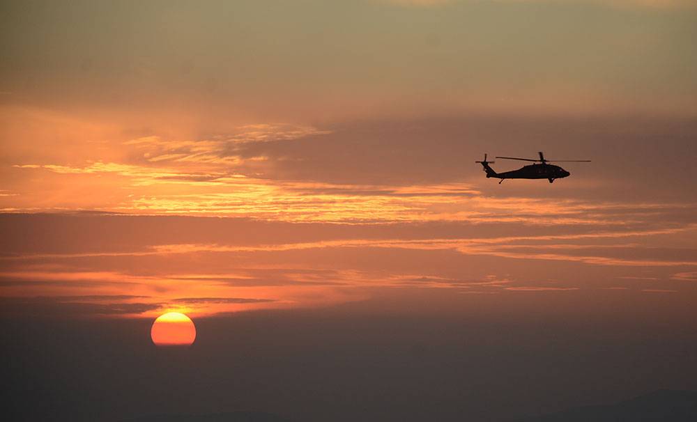 İzmir... 9 Eylül... Körfez... Akşam Güneşi... Gösteri Helikopterleri... 7