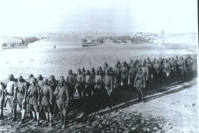 Çanakkale Zaferi'nin 107. yıl dönümü! Zaferden tarihi fotoğraflar 14