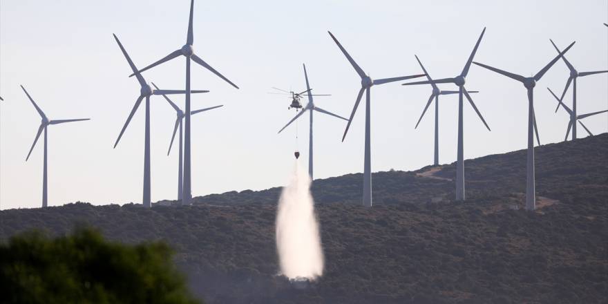 Çeşme'deki orman yangınında soğutma çalışmaları