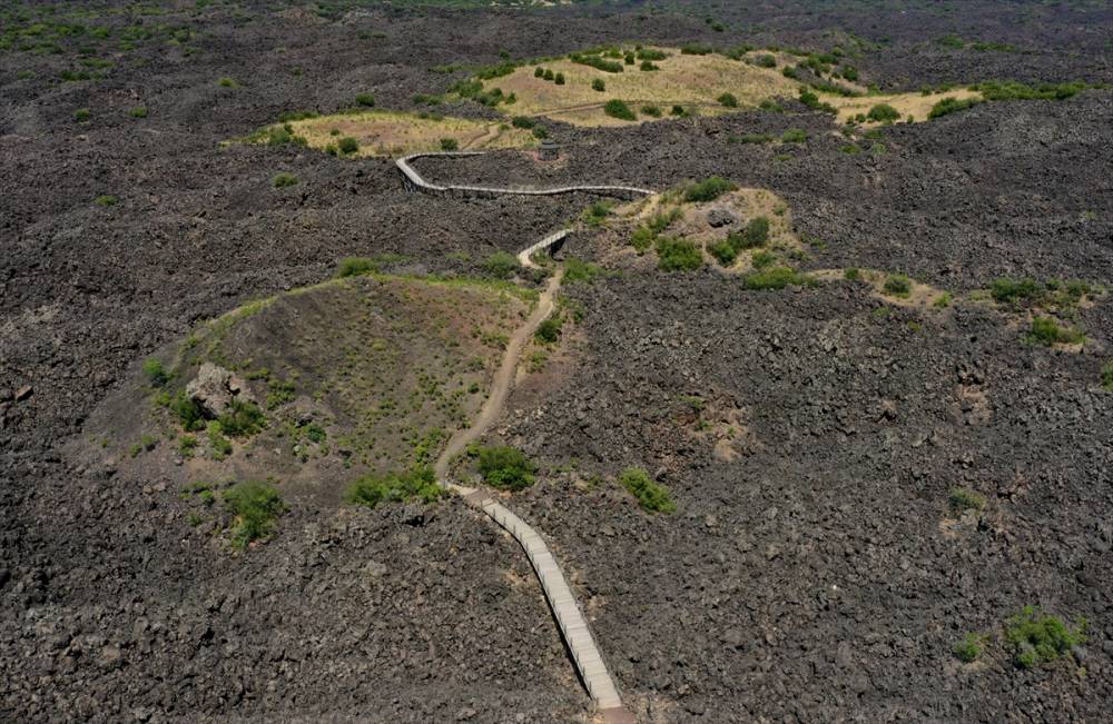 Manisa'daki "Yanık Ülke" dron ile görüntülendi 11