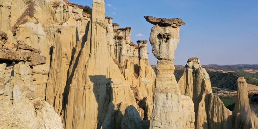 Manisa'daki "Yanık Ülke" dron ile görüntülendi
