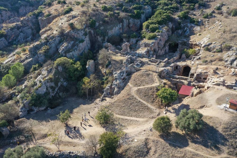 "Yedi Uyuyanlar" ve "Zeus" mağaraları turizme katkı  3