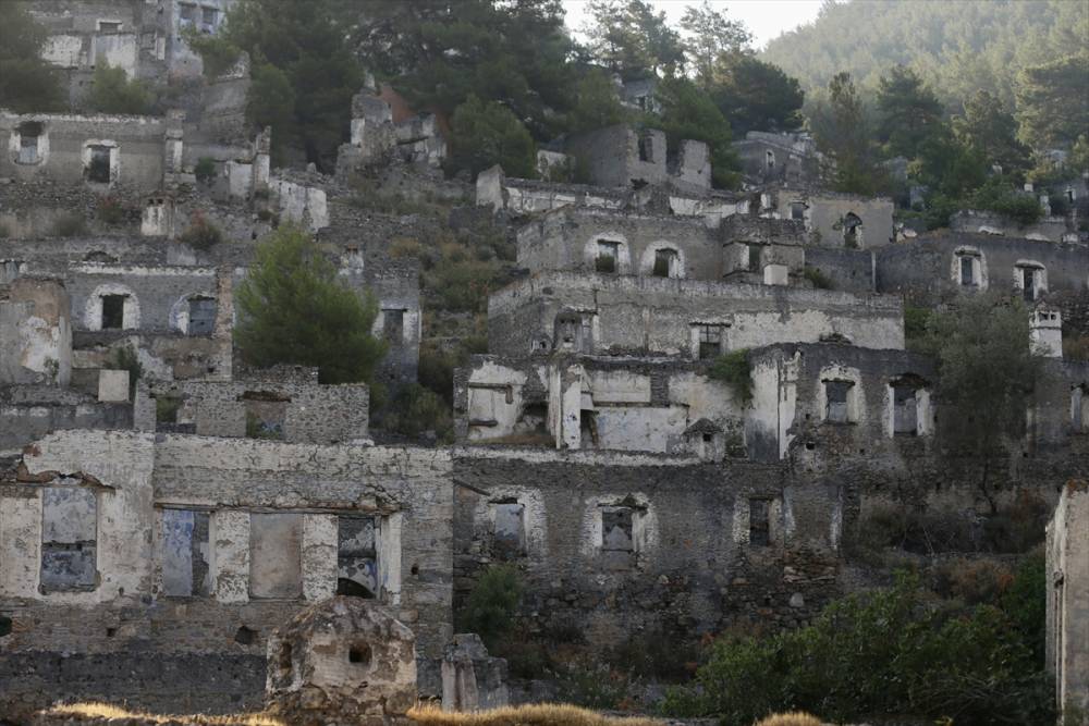 Fethiye'deki "Hayalet köy" turistlerin ziyaretleriyle can 20