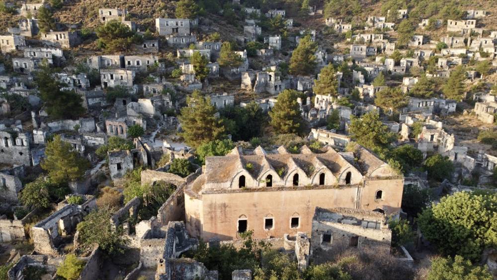 Fethiye'deki "Hayalet köy" turistlerin ziyaretleriyle can 6