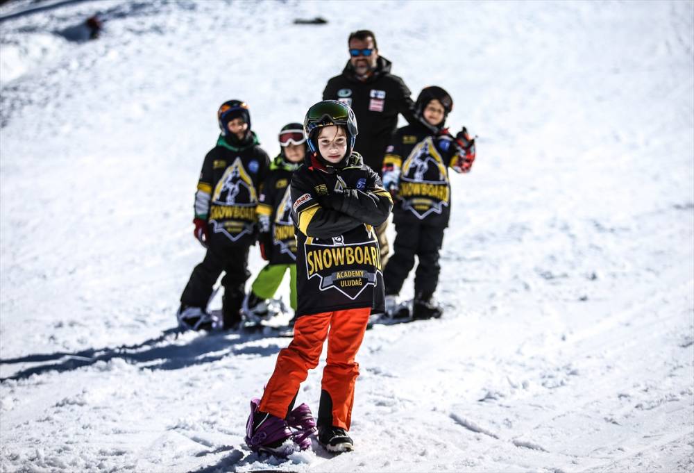 Türkiye'nin kayak merkezleri Türk sporuna hizmet ediyor 11