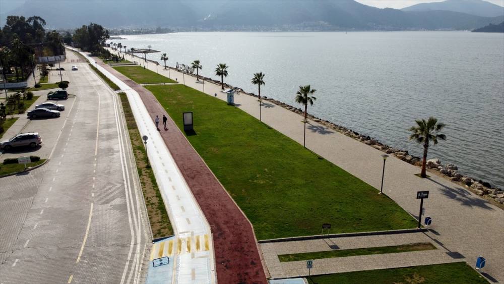 Turizm merkezleri Antalya ve Muğla sokağa çıkma kısıtlamasıyla sessizliğ 9