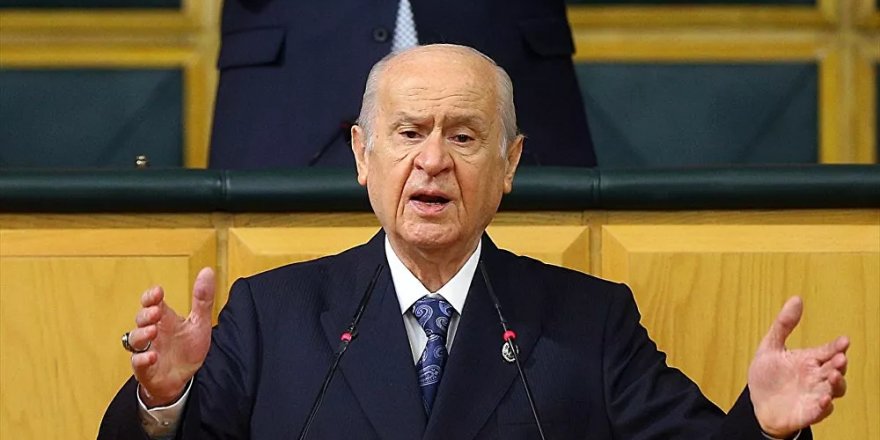 Bahçeli: Zillet İttifakı, yeni ortak gördüğü bulaşıcı hastalıktan nemalanma sırasına girecek kadar basiretini kaybetti