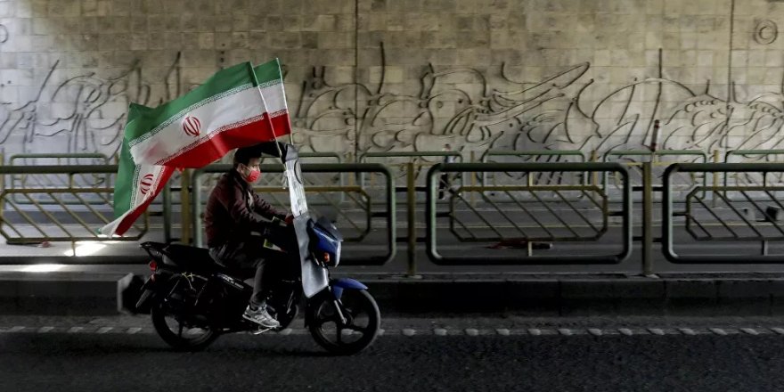 İran'da cumhurbaşkanlığı seçimleri: Aday olmak isteyen 592 kişiden sadece 7'si adaylık izni aldı