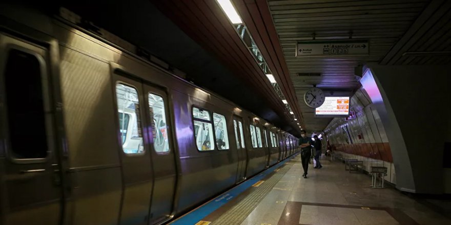 Metro İstanbul duyurdu: Taksim istasyonu kapatıldı