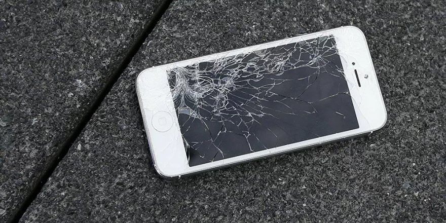 Akıllı telefonlara en çok zarar veren uygulamalar açıklandı