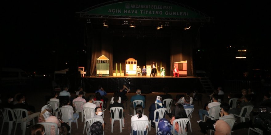 Akçaabat'ta ikinci açık hava tiyatro günleri Temmuz'da başlıyor