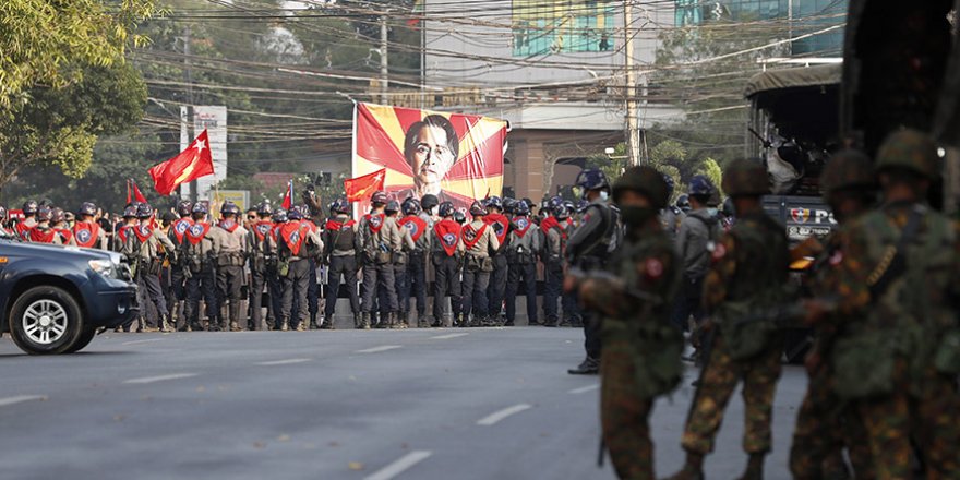 Myanmar'da darbe karşıtlarına 20 yıl hapis cezası