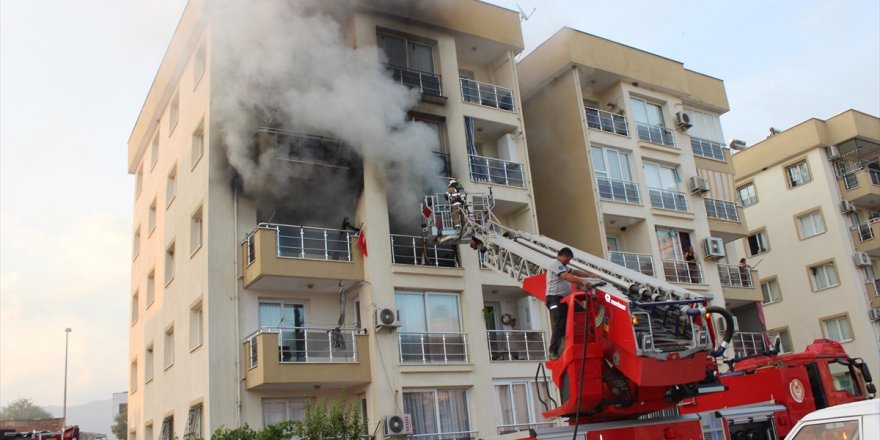 İzmir'de evde çıkan yangın söndürüldü