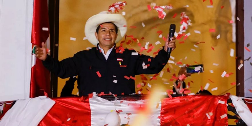 Peru'da devlet başkanlığı seçimini solcu aday Castillo kazandı