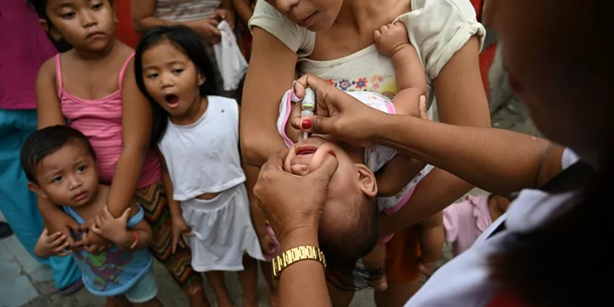 DSÖ ve UNICEF, Filipinler'deki çocuk felci salgınının sona erdiğini açıkladı
