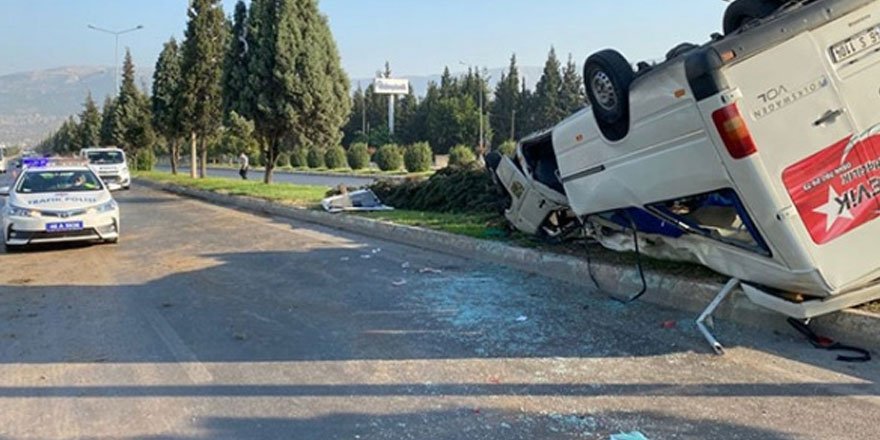 Kahramanmaraş’ta işçi servisi devrildi: 10 yaralı