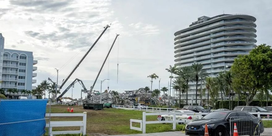 Miami'de çöken 13 katlı binada ölü sayısı 54'e çıktı