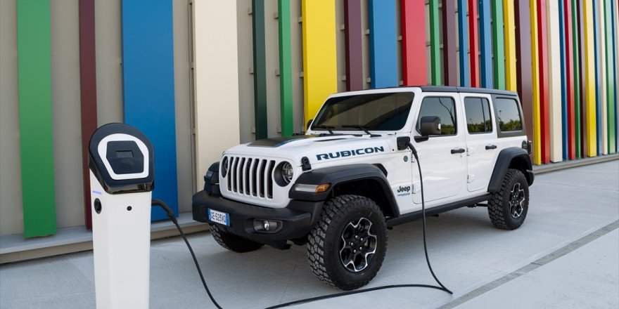 Jeep Wrangler artık elektrikli