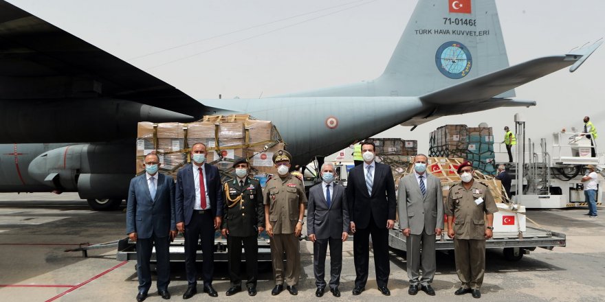 Türkiye'nin Covid-19 ile mücadele için gönderdiği tıbbi yardım Tunus'a ulaştı