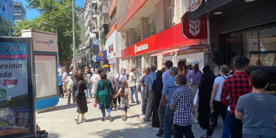 Bayram öncesi yoğunluk nedeniyle vaka sayılarının artmasından endişe ediliyor