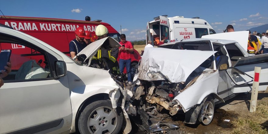 Kütahya'daki trafik kazasında ölü sayısı 2'ye yükseldi