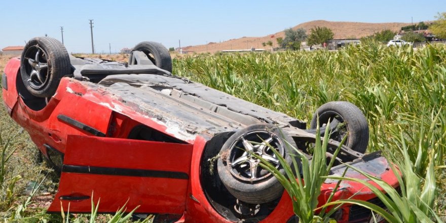 Ehliyetsiz sürücünün otomobili takla attı: 1 yaralı