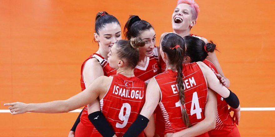 Türkiye A Milli Kadın Voleybol Takımı, çeyrek finali garantiledi