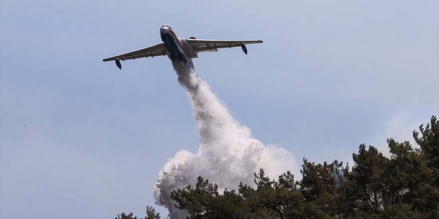 Son dakika: Marmaris orman yangına 9 helikopter 3 uçakla müdahale ediliyor