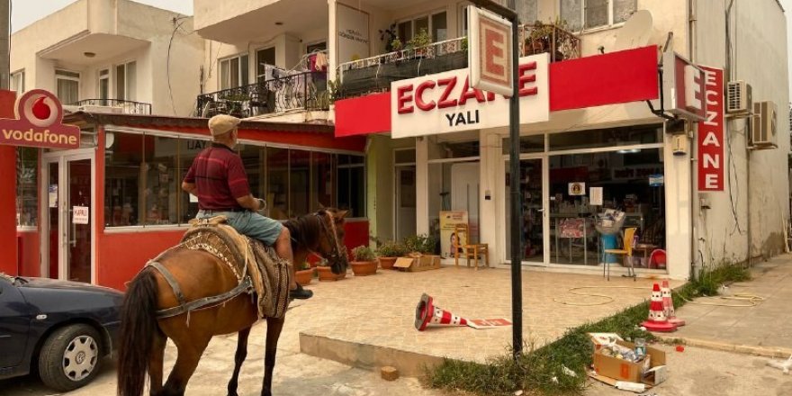 Şehir boşaltılınca atıyla eczaneye gelip ilaç almak istedi