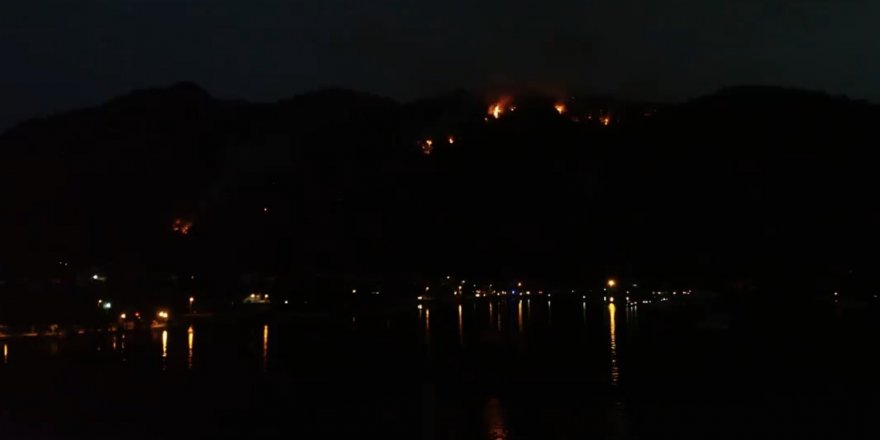 Marmaris’te gece devam eden yangın havadan görüntülendi