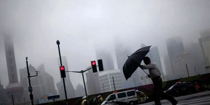 Çin’de tayfun alarmı: 33 bin kişi tahliye edildi