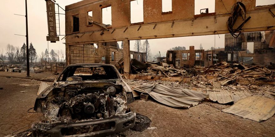 ABD'nin Kaliforniya eyaletindeki yangında bir kasaba yok oldu