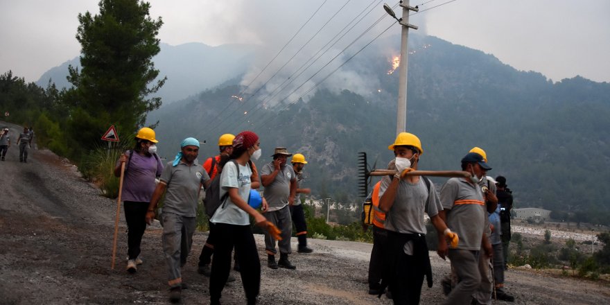 Köyceğiz’deki yangın devam ediyor, bir bölge daha boşaltıldı