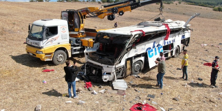 Balıkesir'deki kazada hayatını kaybedenlerin isimleri belirlendi