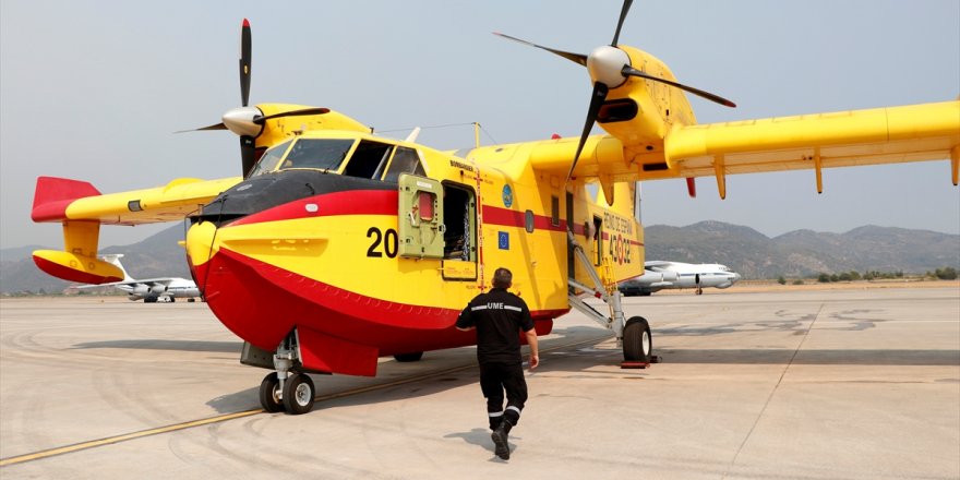 Muğla'da yangın söndürme çalışmalarına havadan destek veren İspanyol ekip AA'ya konuştu