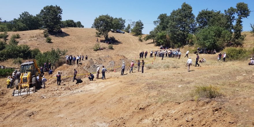 Manisa'da göçük altında kalan 2 kişi hayatını kaybetti