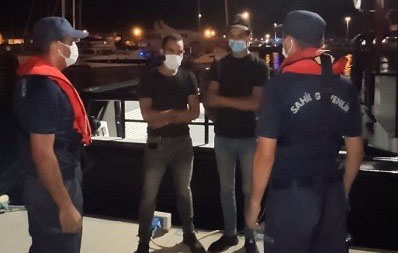 İzmir’de ticari gemide 2 düzensiz göçmen yakalandı