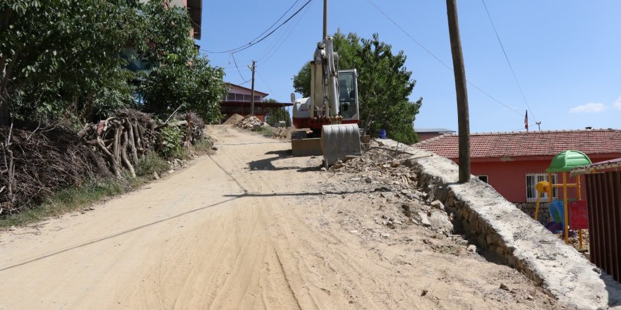 Nazilli Belediyesi kırsal mahallelerde çalışmalarını sürdürüyor