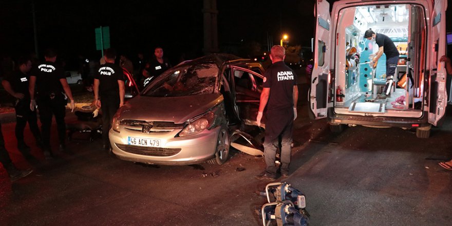 Otomobil ve minibüs kavşakta çarpıştı: 1 ölü, 3 yaralı