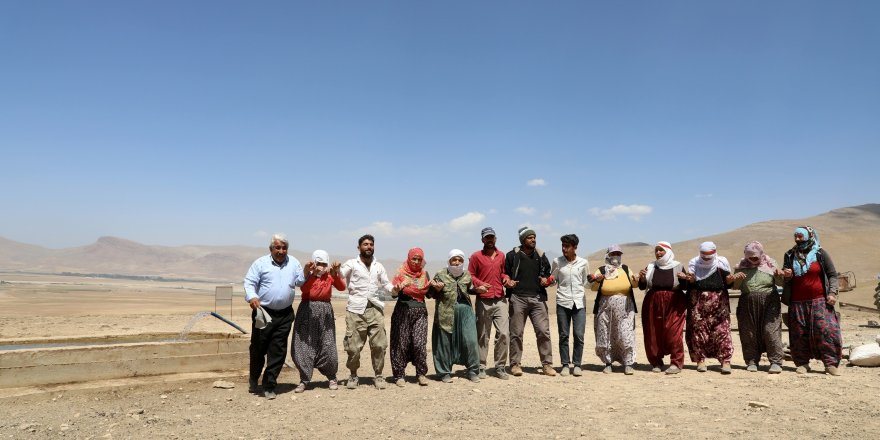 Yaylaya suyun ulaşmasını halaylarla karşıladılar