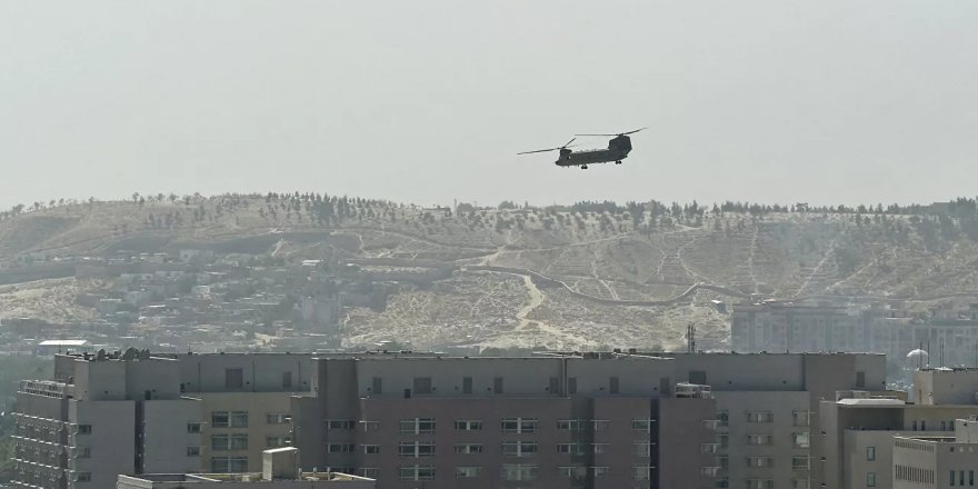 ABD Temsilciler Meclisi üyeleri, Kabil'e gidip tahliye uçağıyla geri döndü