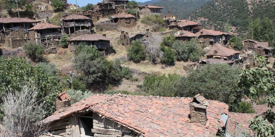 "Hayalet köy"de yaşayan kadın anneannesinden kalma taş evi butik otele dönüştürdü