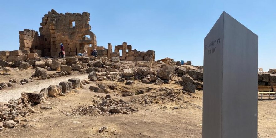 Gizemli monolit Diyarbakır’da ortaya çıktı