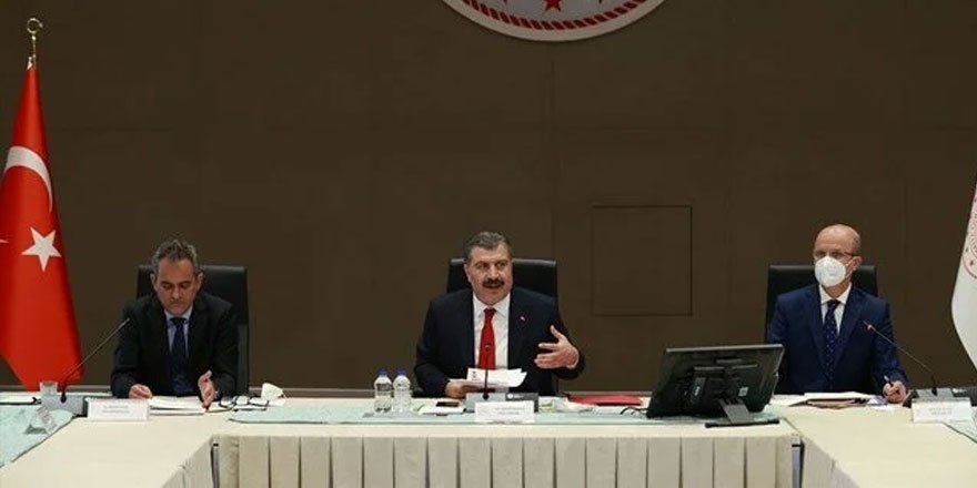 Bakan Koca: 'Okulları açık tutmak en önemli ödevimizdir'