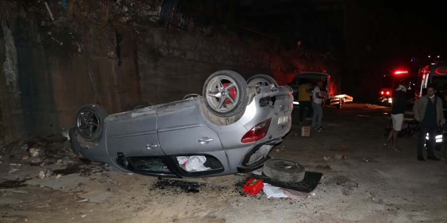 İzmir’de dereye düşen otomobildeki 4 kişi yaralandı